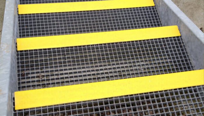 Nez de marche antidérapants